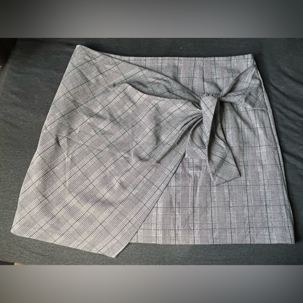 Women’s forever 21 plus size skirt